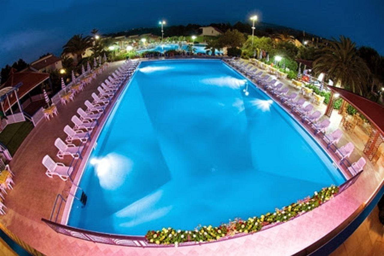 La Pace Village Residence Club トロペーア エクステリア 写真